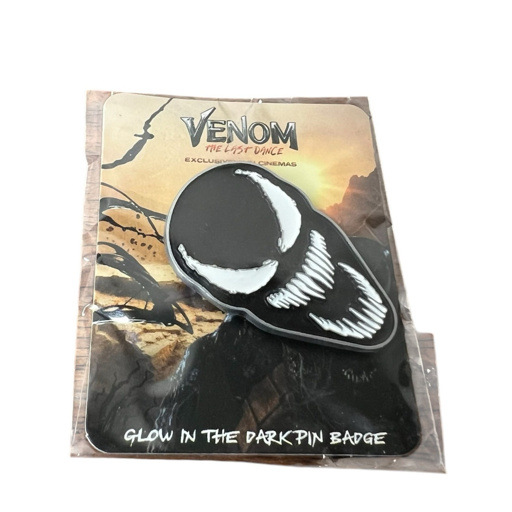 Cinemark Venom: “The Last Dance” Venom Glow In The Dark PROMO PIN BADGE